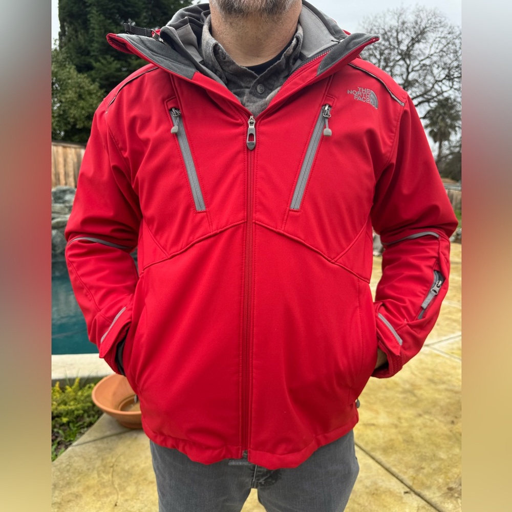 The North Face Men's 3-in-1 Performance Jacket - Medium